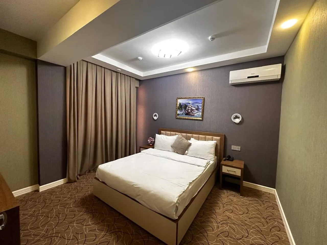 Royal Meridien Hotel Баку 4*,